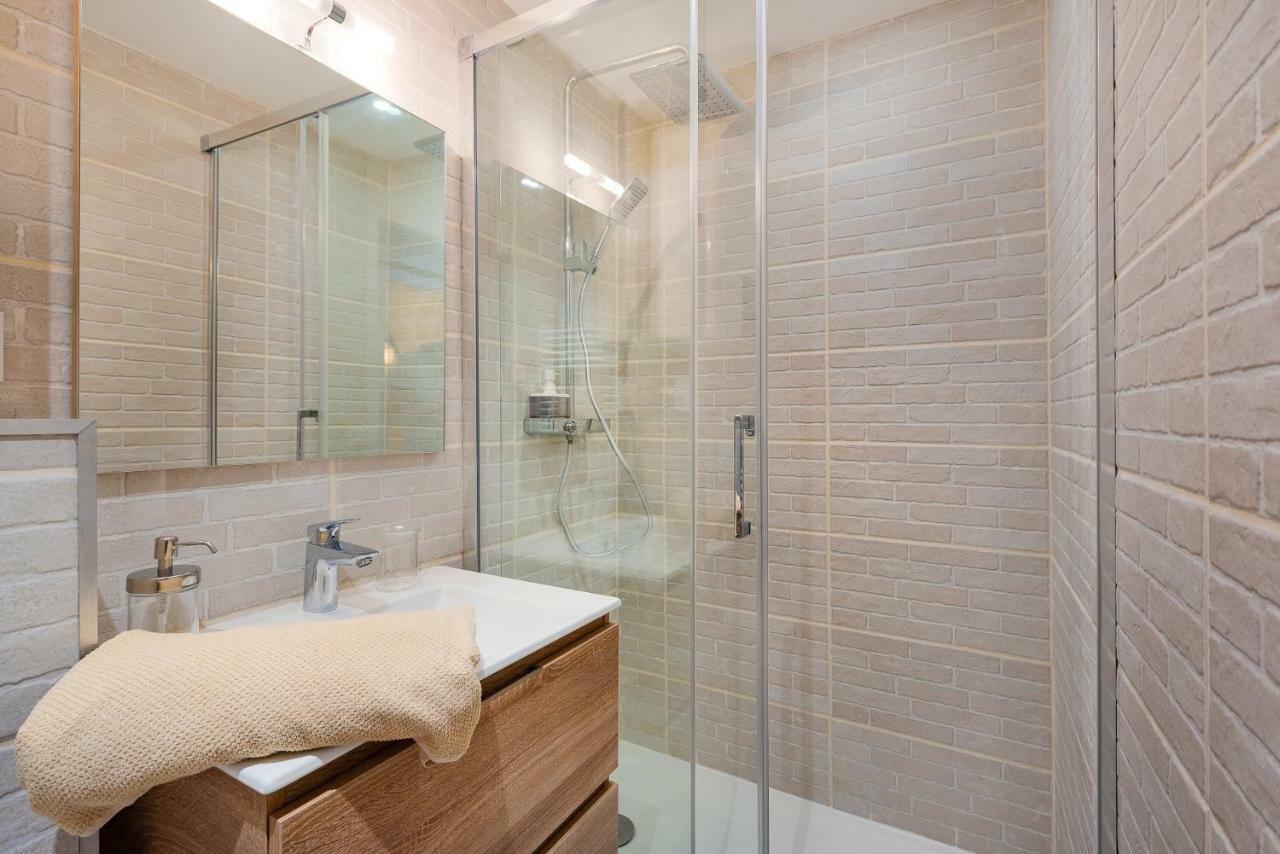 Suites Gaya Confort - Centre Ville Montpellier Esterno foto